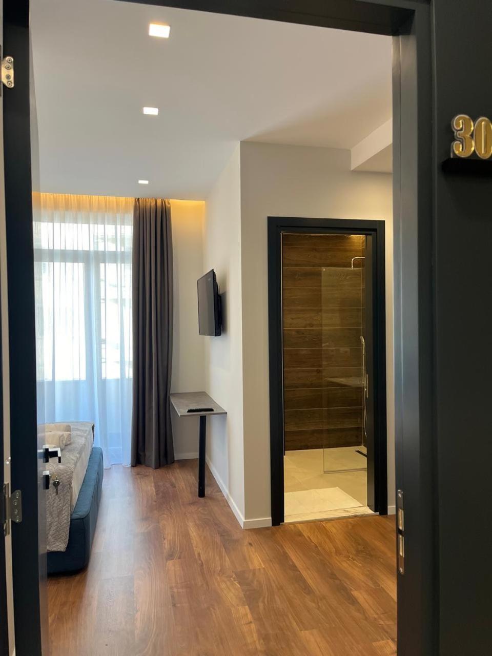 North Alb Hotel Shkodër Екстериор снимка